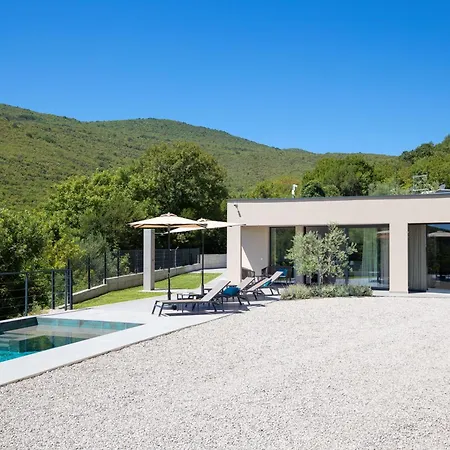 Awesome Vila *